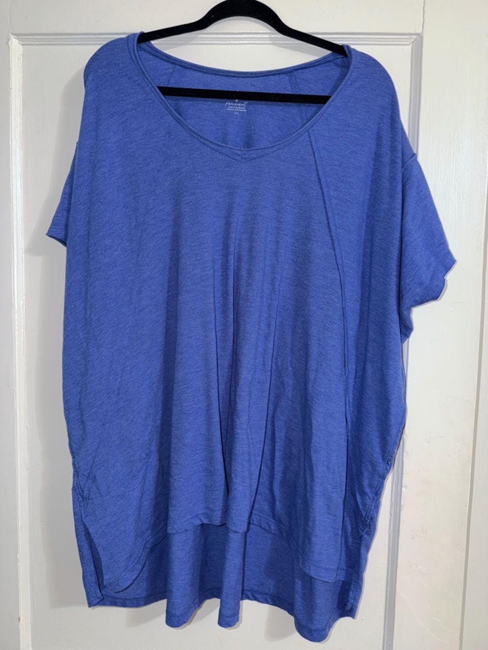 Relaxed Scoop Neck Women’s Top in Periwinkle Blue